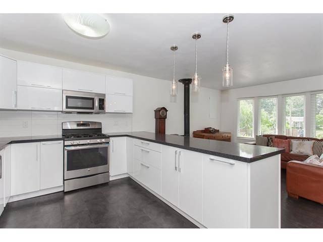 7902 Burdock Street - Photo 3 of 18