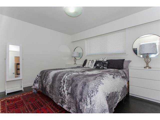 7902 Burdock Street - Photo 2 of 18