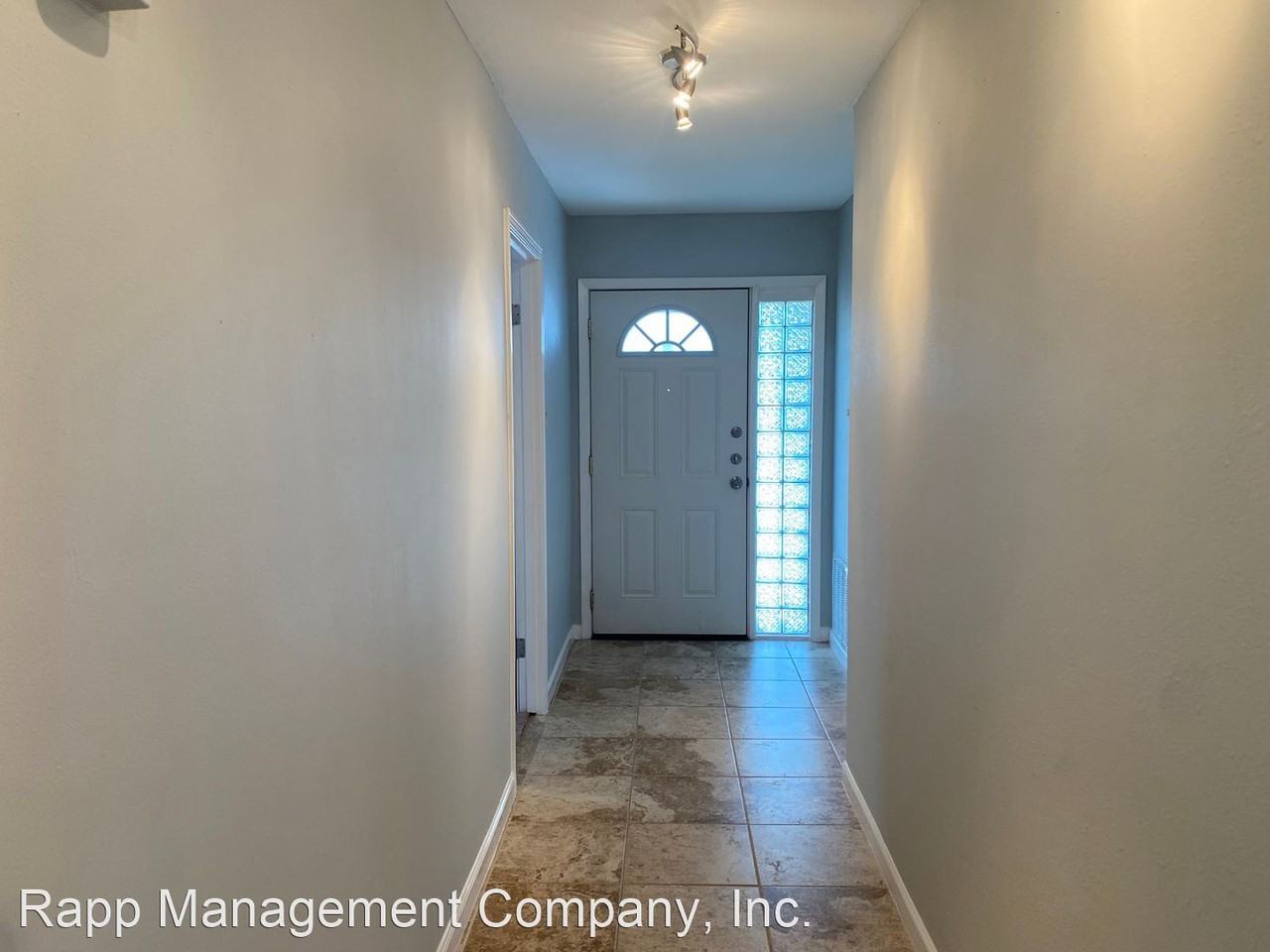 326 Mackeral St - Photo 2 of 18