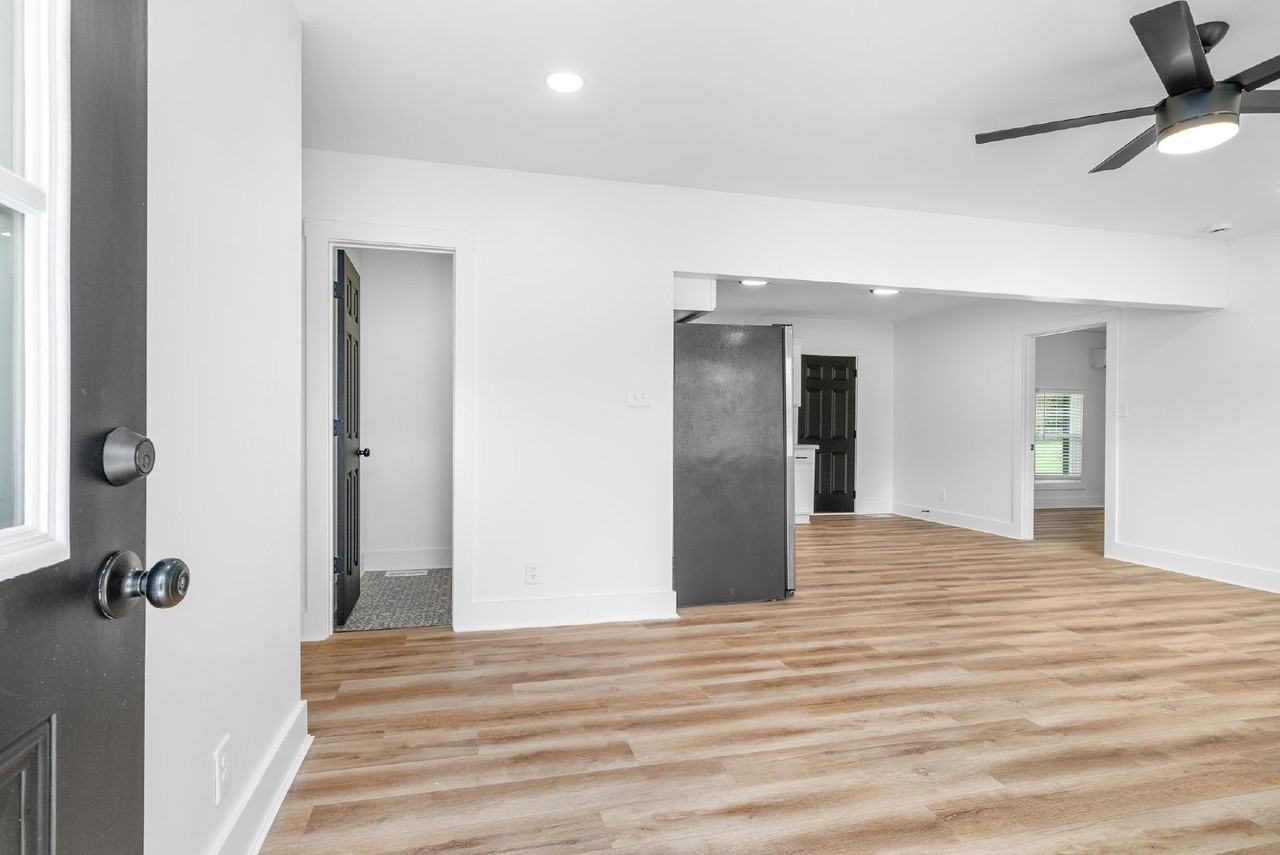 32 W Bel Air Blvd - Photo 5 of 31