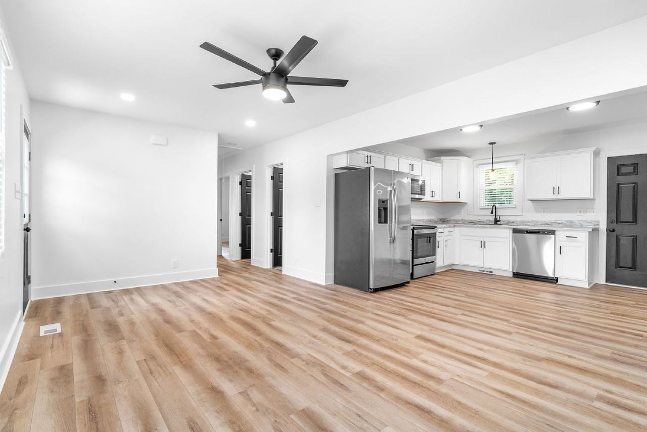 32 W Bel Air Blvd - Photo 7 of 31