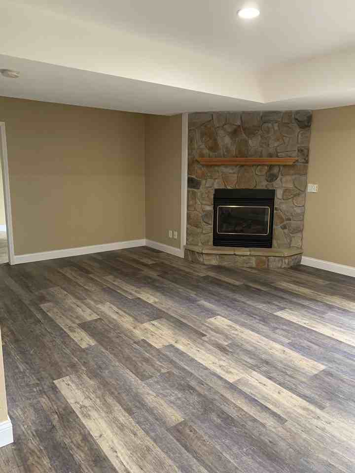 216 Weiskopf Way #NA - Photo 2 of 24