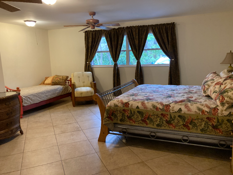 4300 Gail Blvd - Photo 5 of 43