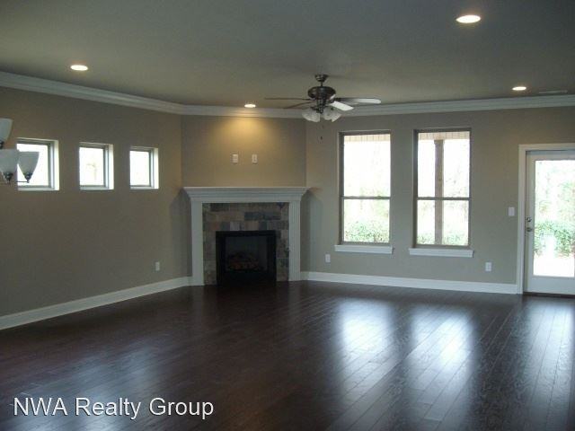 508 Great Meadow Dr - Photo 3 of 17