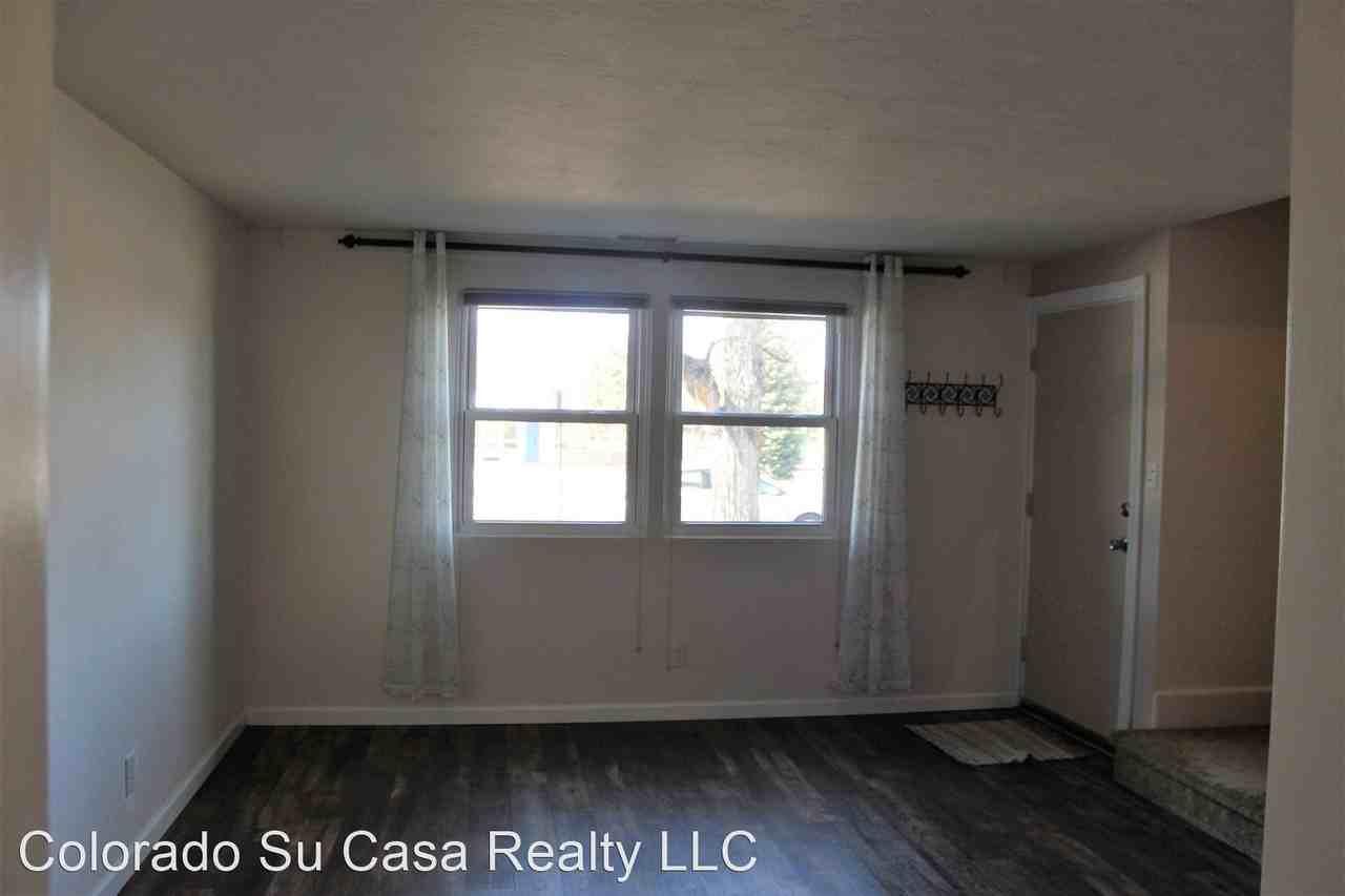 2457 Paseo Rd - Photo 3 of 14