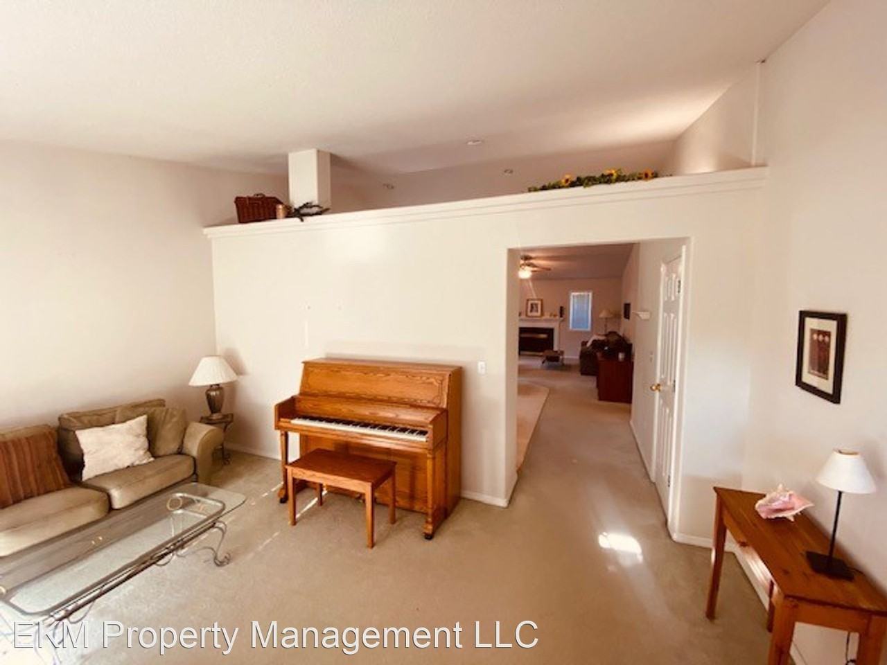 4416 Ne 133rd Ct - Photo 2 of 20