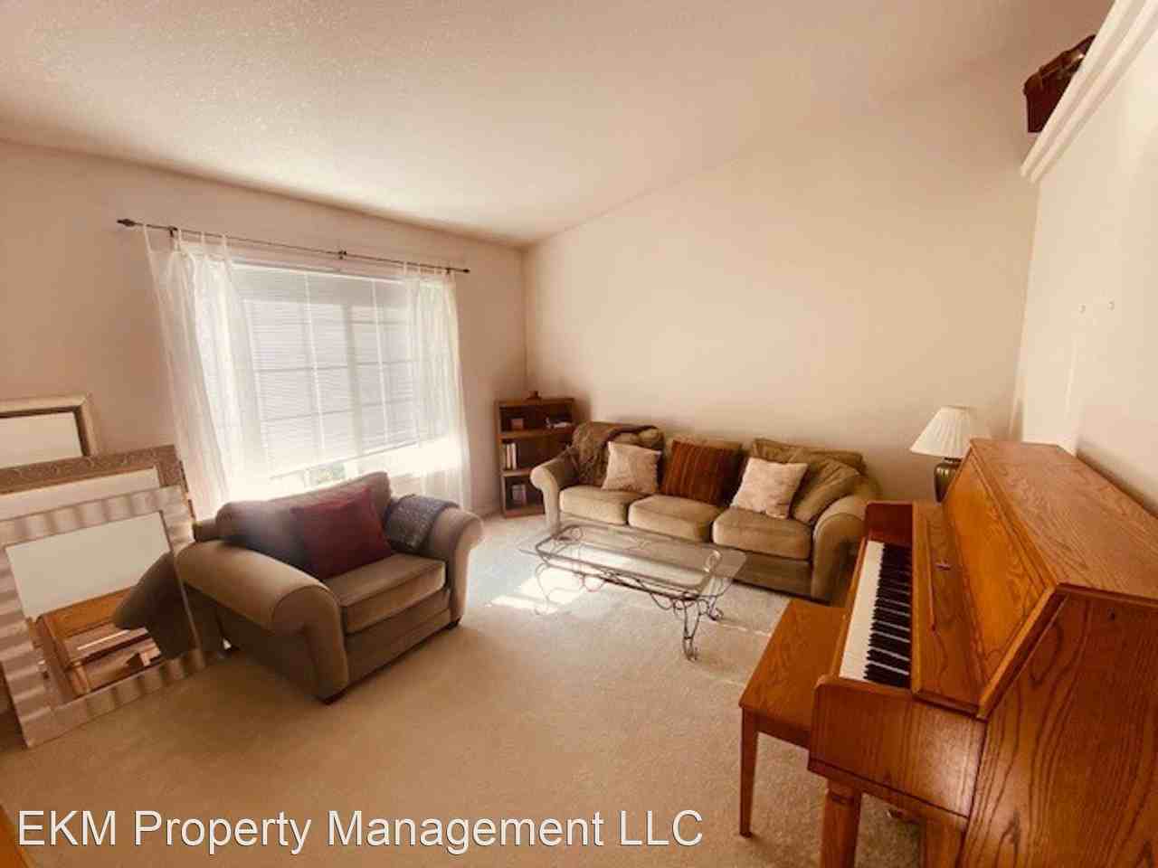 4416 Ne 133rd Ct - Photo 3 of 20