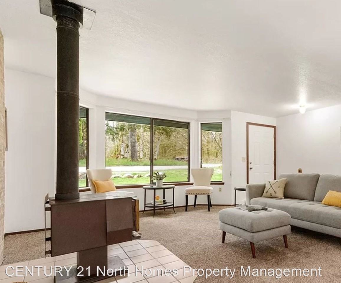 15808-15810 122nd Ave NW - Photo 2 of 17