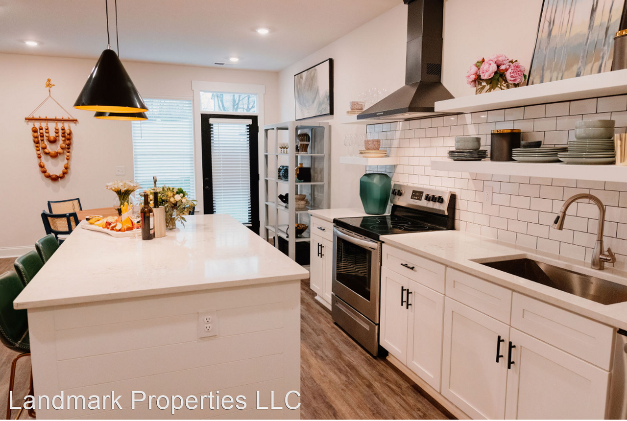 1537 Ervin Ln - Photo 3 of 26