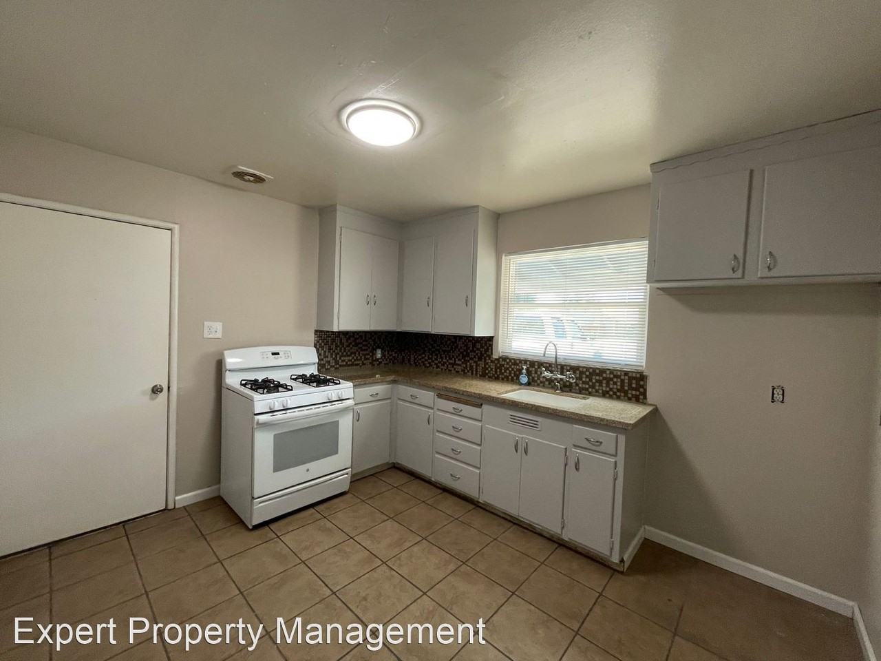 3420 Christie Ct - Photo 2 of 6