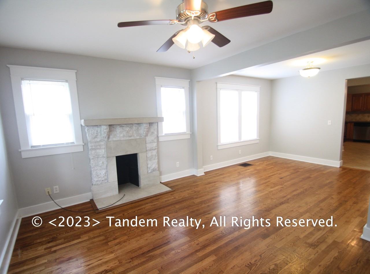 2407 Inga St - Photo 3 of 17