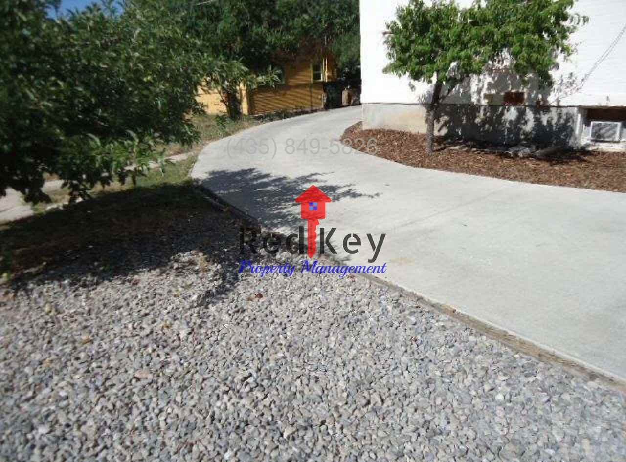 111 N 2Nd St - Photo 5 of 6