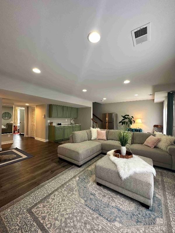 4916 Dashiell Pl - Photo 2 of 4