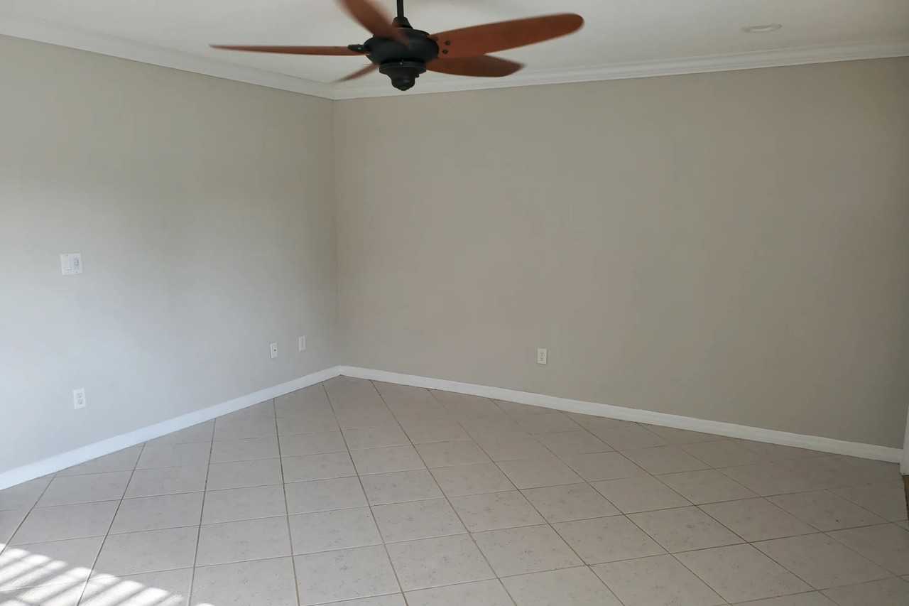 3308 Ne Jeannette Dr - Photo 3 of 26