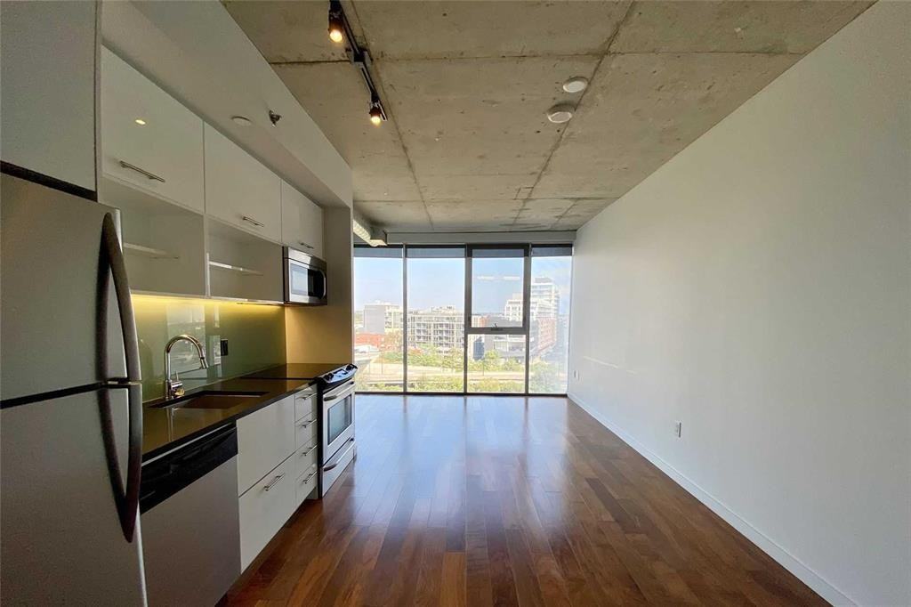32 Trolley Crescent - Photo 2 of 14