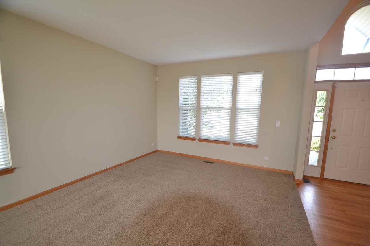 10157 Ashley St - Photo 3 of 14