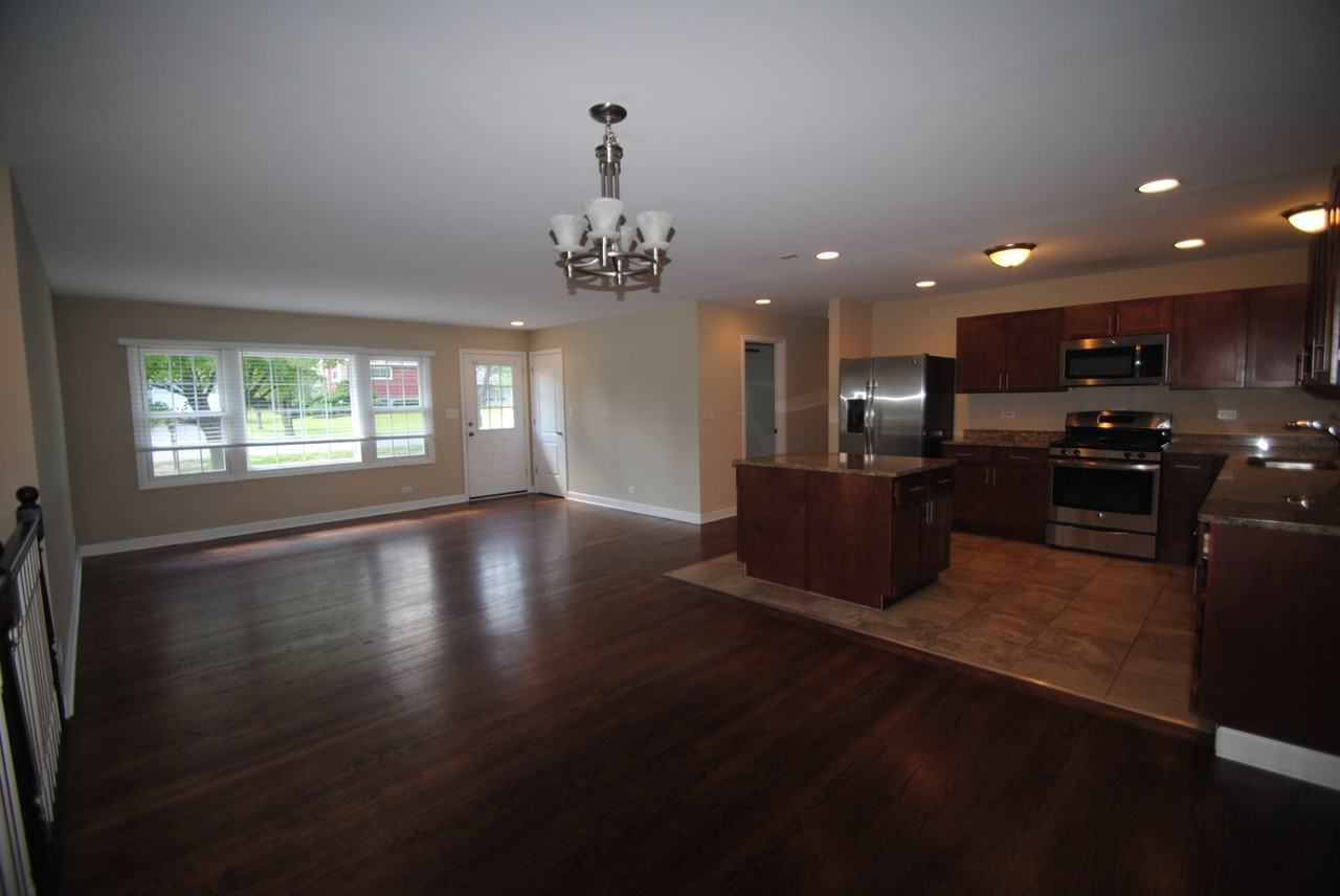 2N439 Diane Ave - Photo 2 of 7