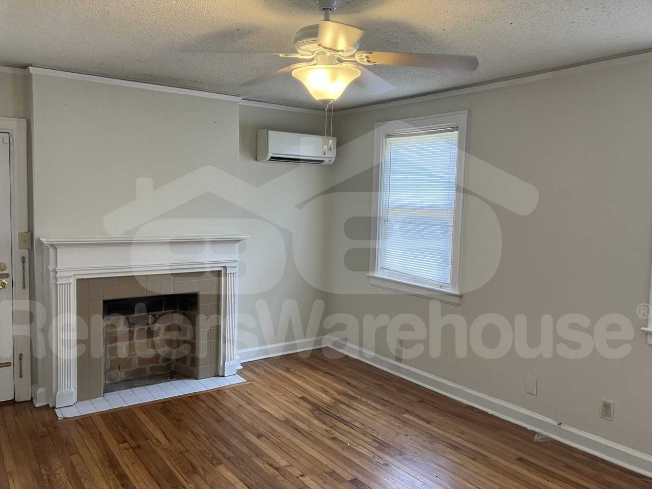 119 N Pennsylvania St - Photo 3 of 10