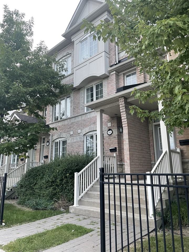 St Clair Ave E & Midland Ave, Toronto, ON M1M 1T2 2 Bedroom Apartment