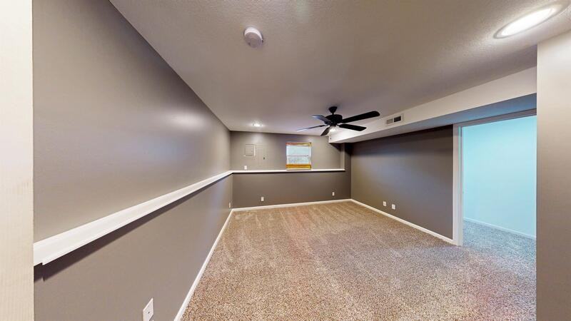 1118 S Osage St - Photo 2 of 11