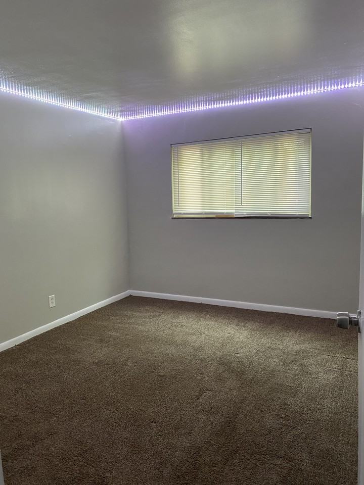 33310 Aurora Rd #108M - Photo 2 of 9