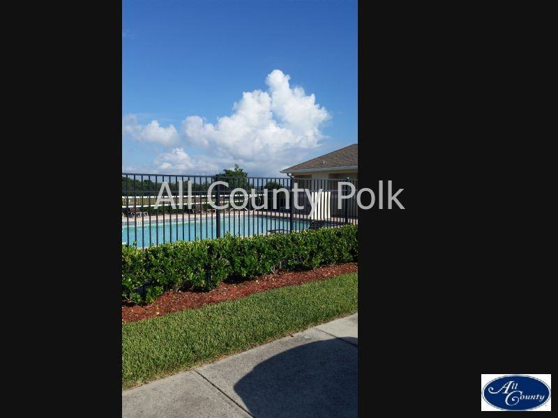 3803 Hampstead Ln - Photo 3 of 3