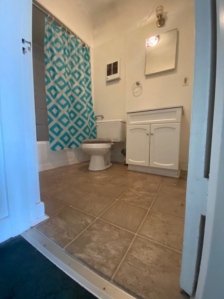 209 College Ave #1 - Photo 3 of 15