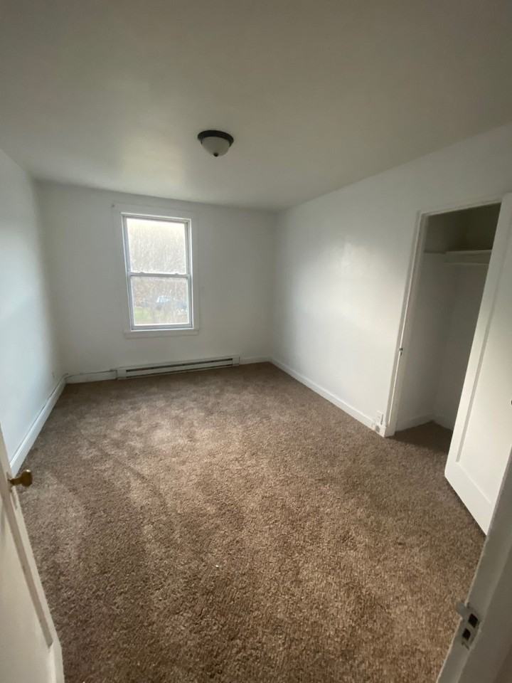 209 College Ave #3 - Photo 7 of 11