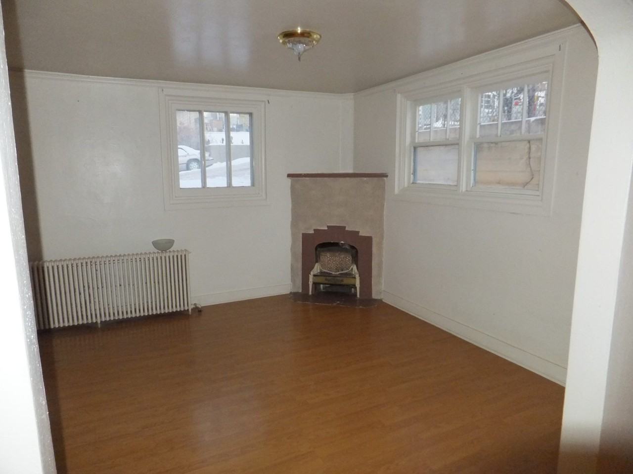 822 Rhode Island Ave #822 - Photo 5 of 19