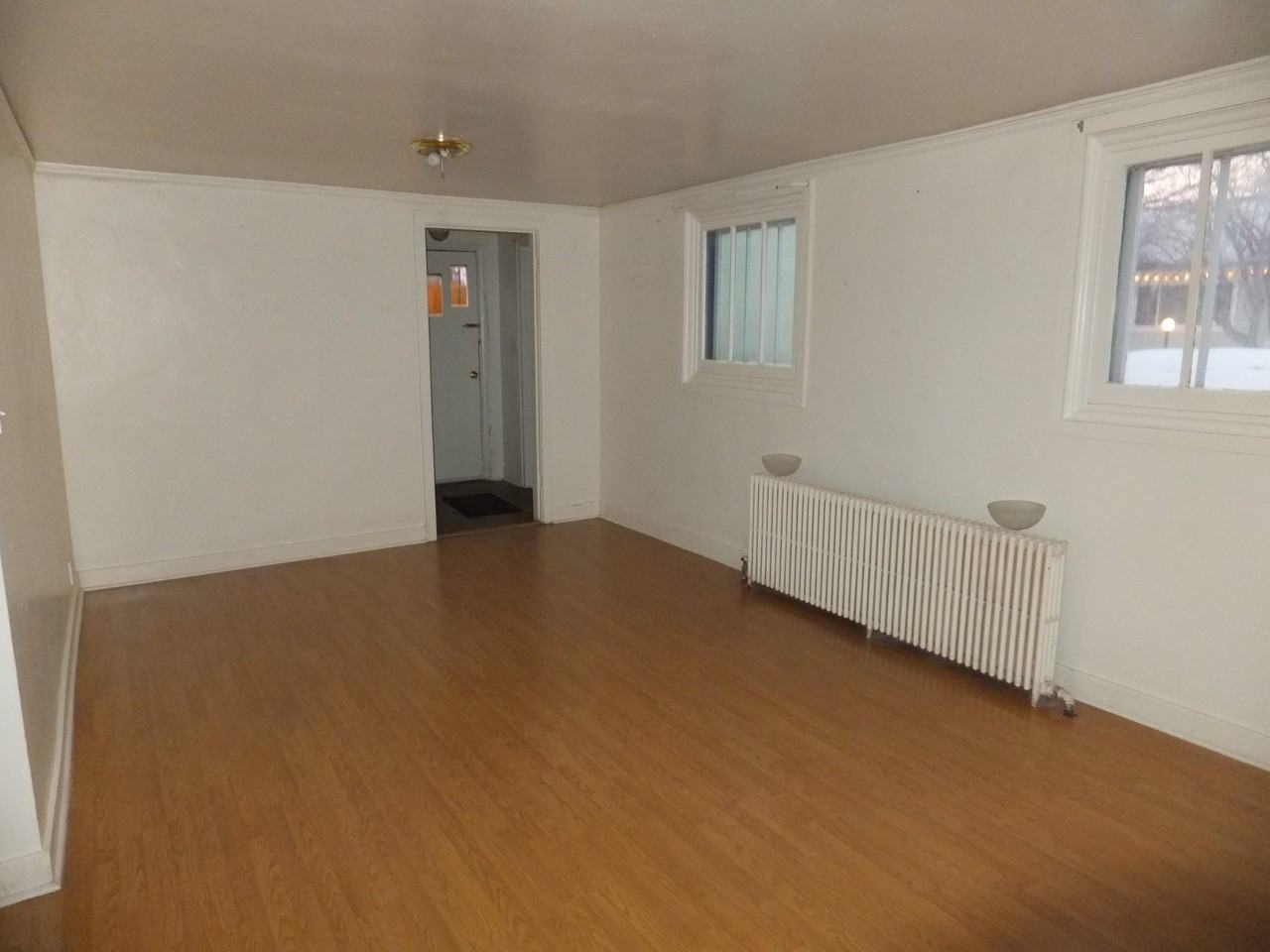 822 Rhode Island Ave #822 - Photo 7 of 19