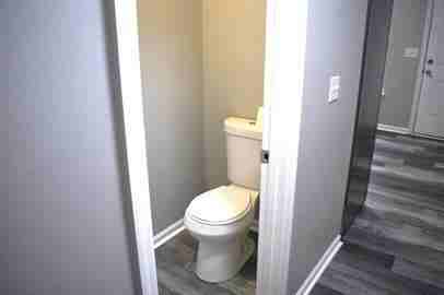 314 Withers St W - Photo 2 of 26