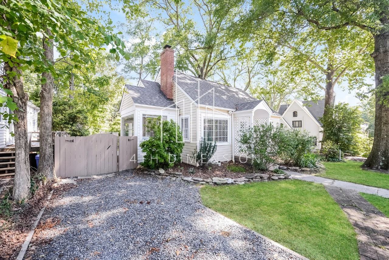 1818 Walker Ave - Photo 2 of 15