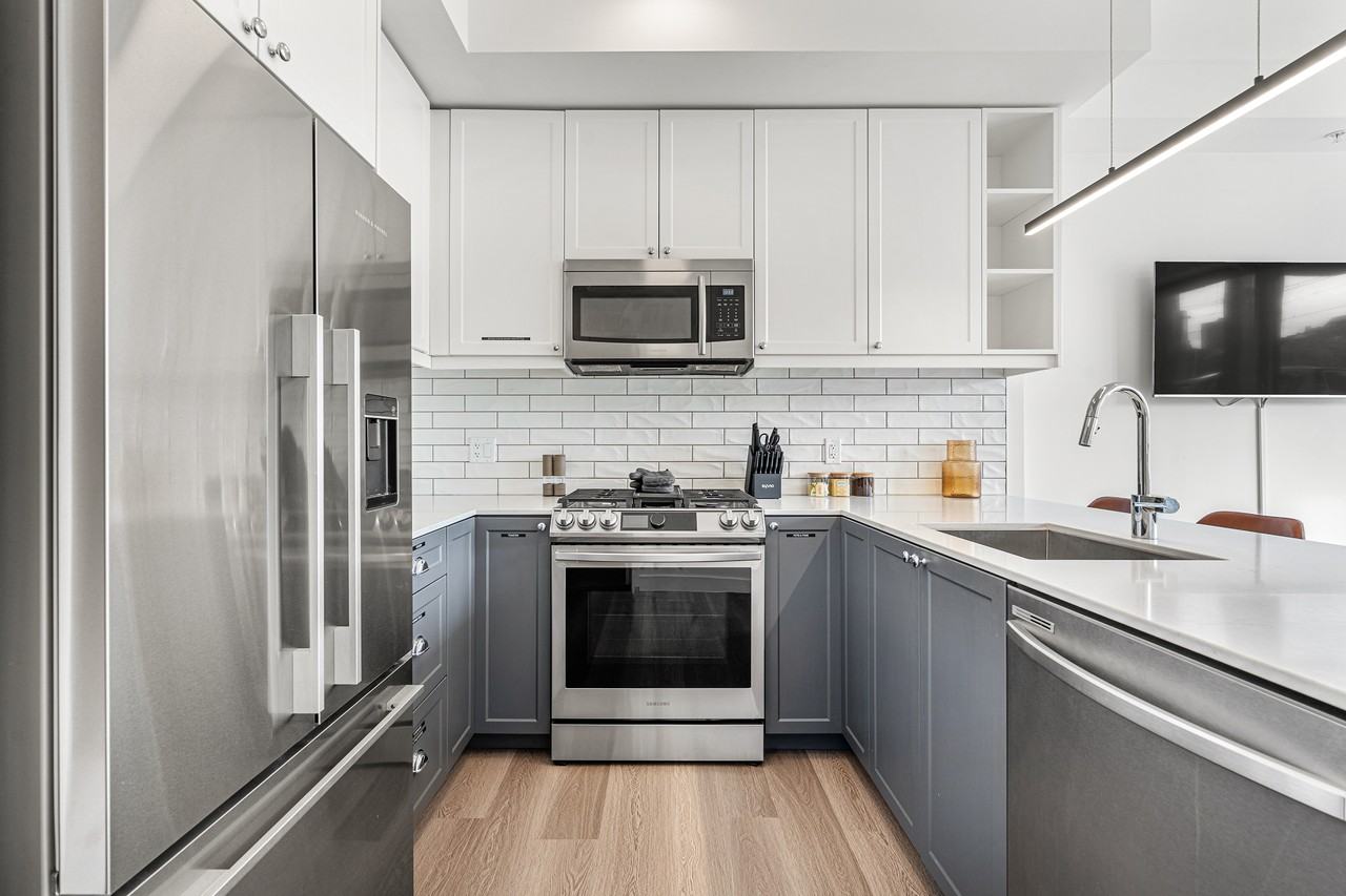 329 9A Street Northwest - Photo 2 of 29