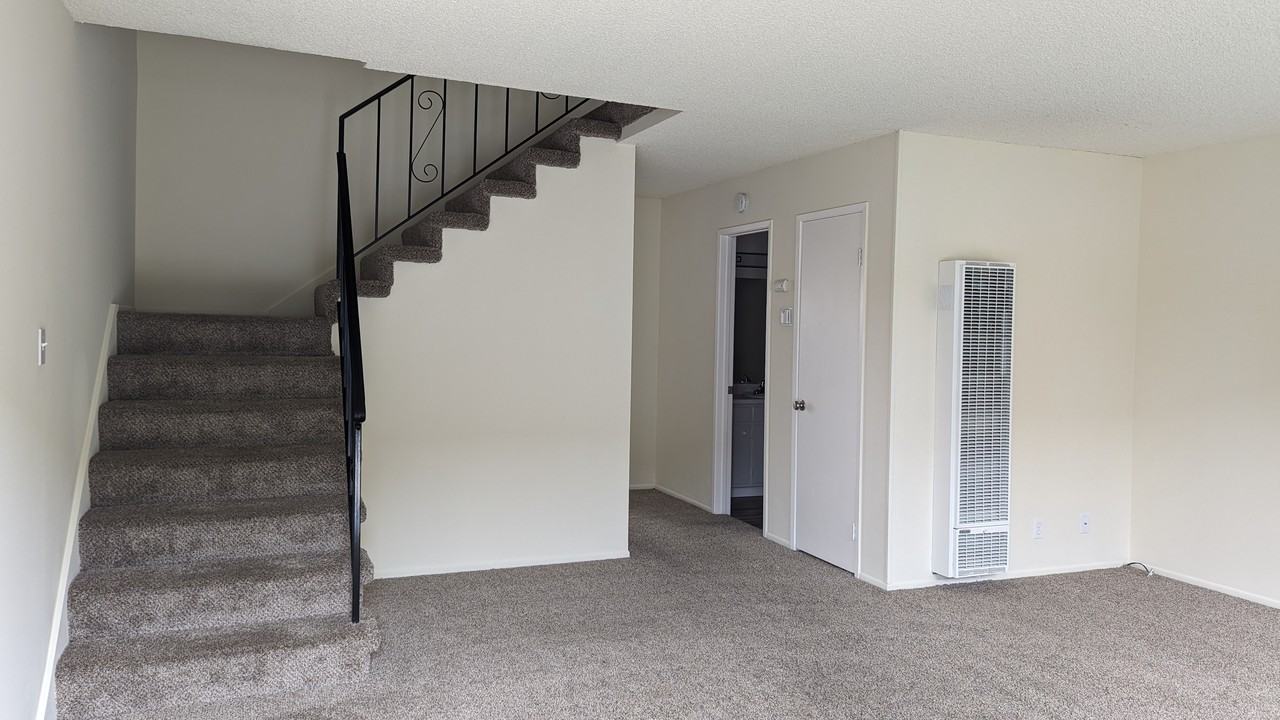 2660 Spyglass Drive - Photo 2 of 8