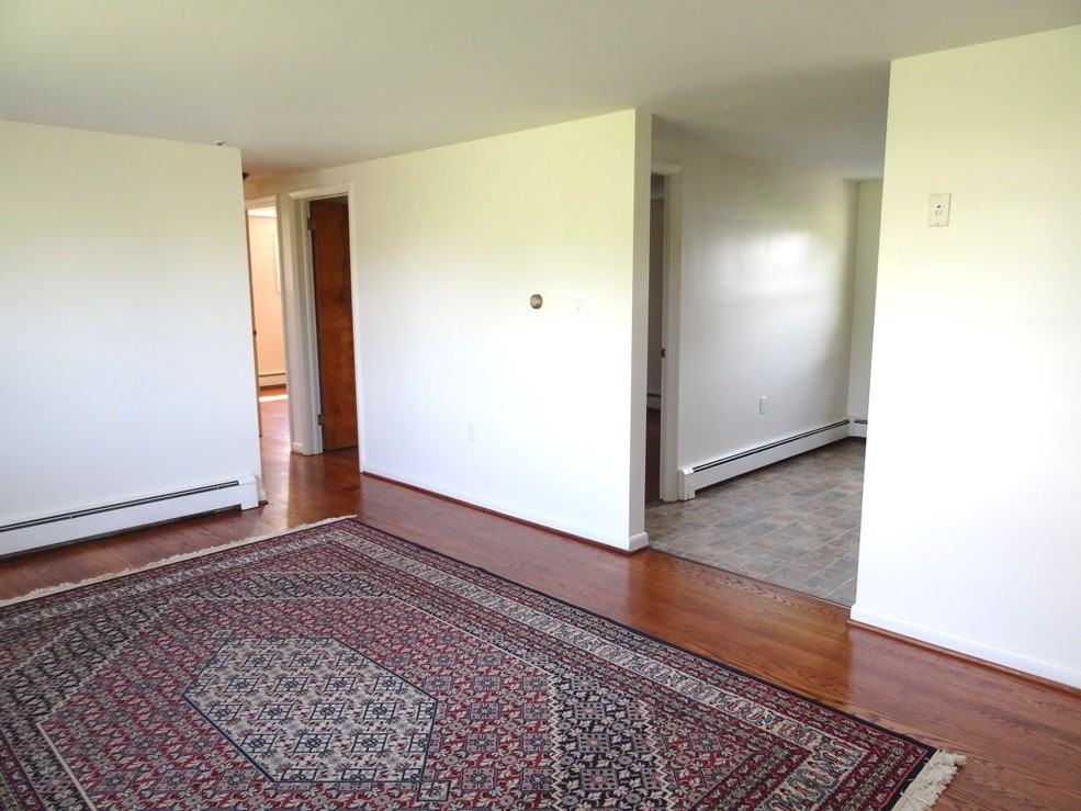 800 E Linden St - Photo 3 of 16