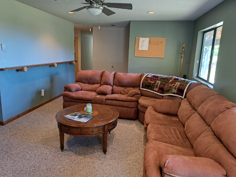 333 Scenic View Ln - Photo 2 of 20