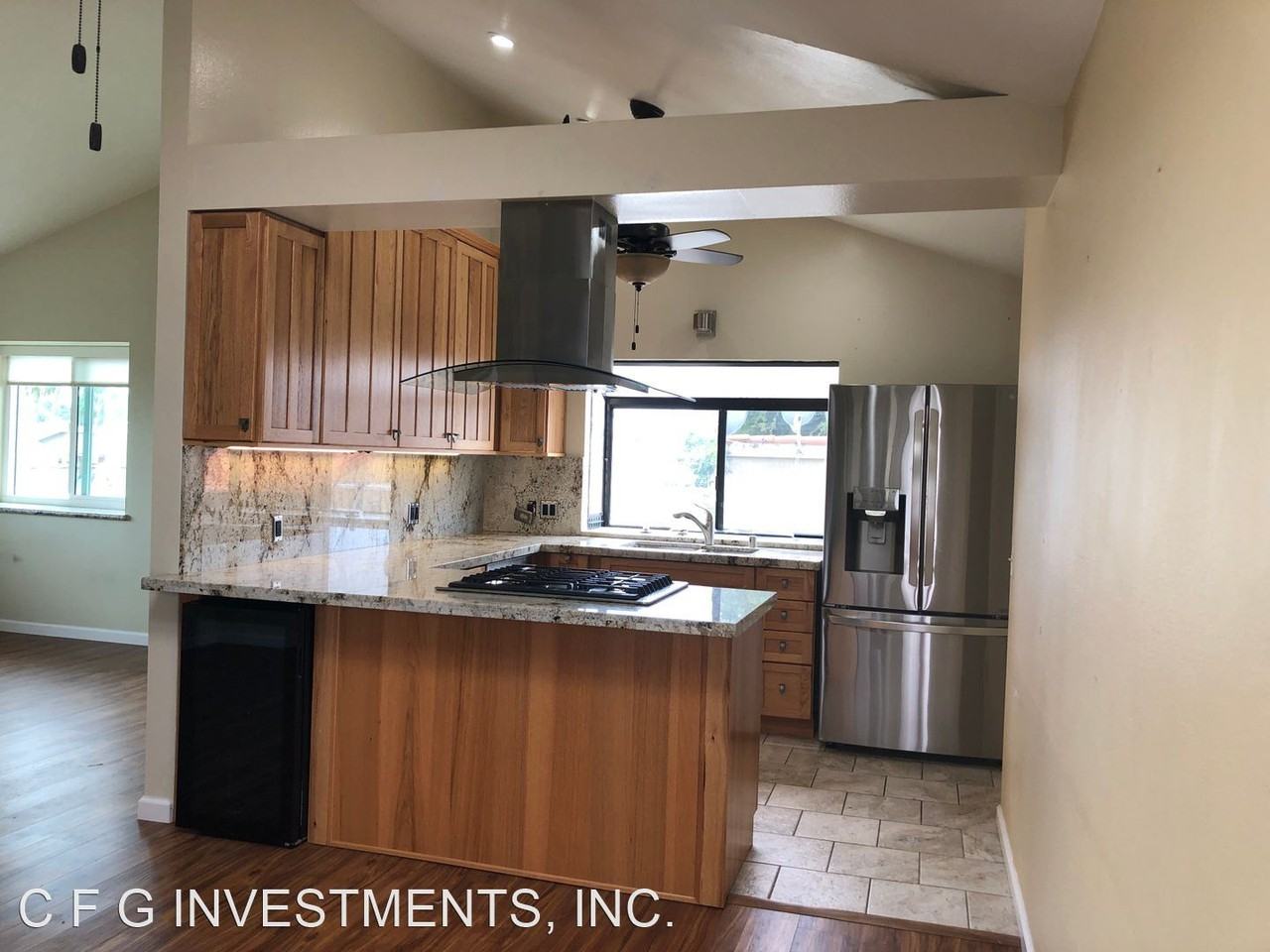 16922 Lynn Lane - Photo 3 of 41