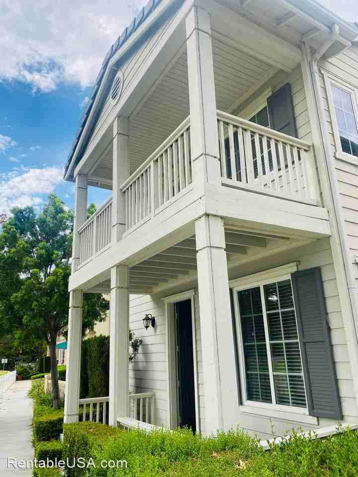 40037 Ashville Ln - Photo 2 of 35