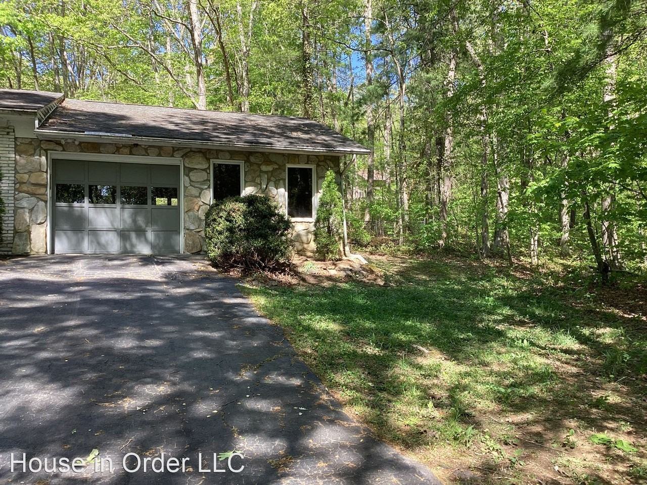 24 Glen Cove Rd - Photo 3 of 23