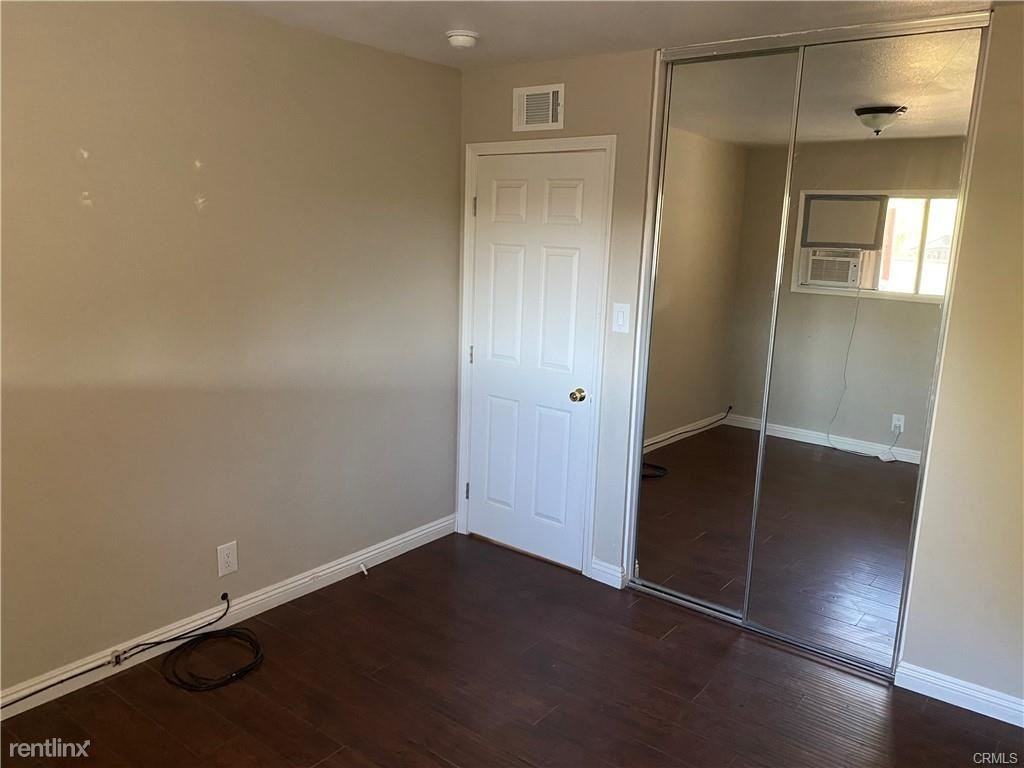 1421 W Avenue H14 - Photo 2 of 7