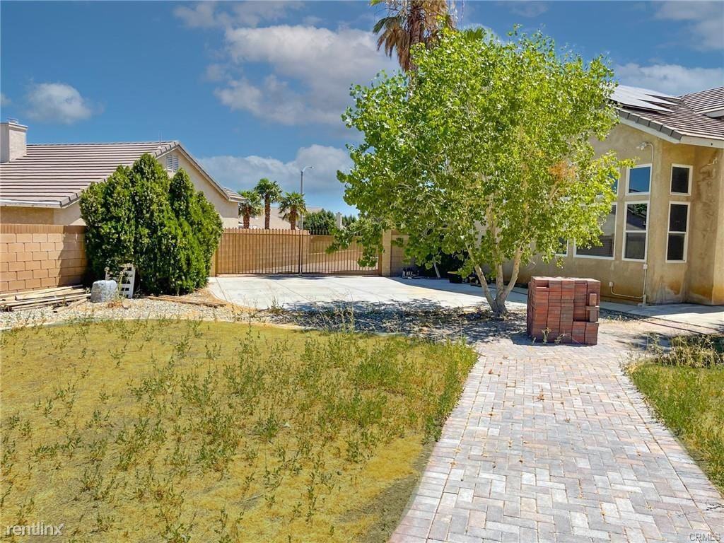42107 Quail Run Way - Photo 2 of 7