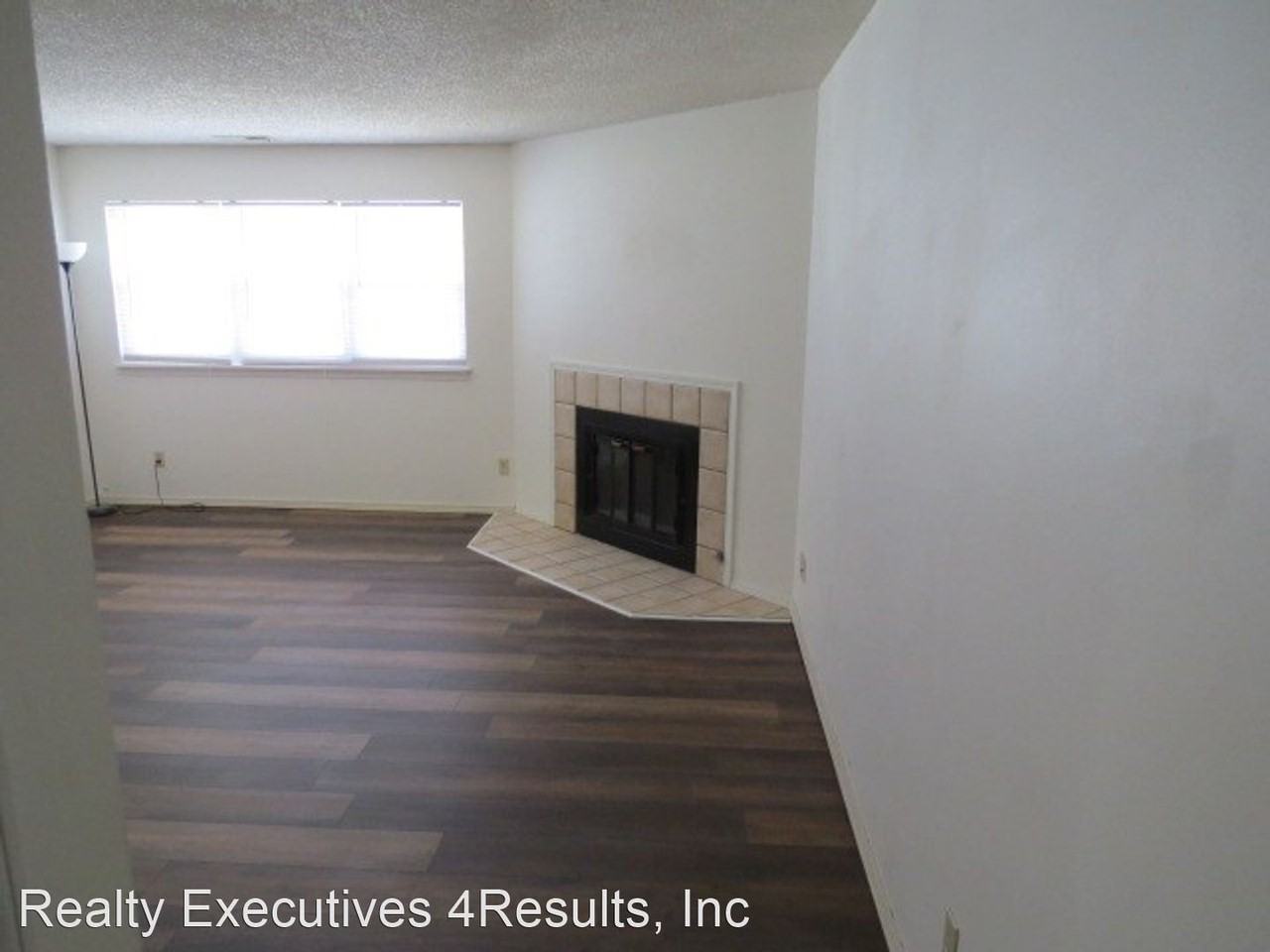 Eastgate Village Apartments-Close to Hospital & Clinic - Photo 2 of 14