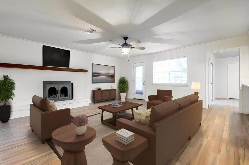 524 N Woods St - Photo 7 of 18