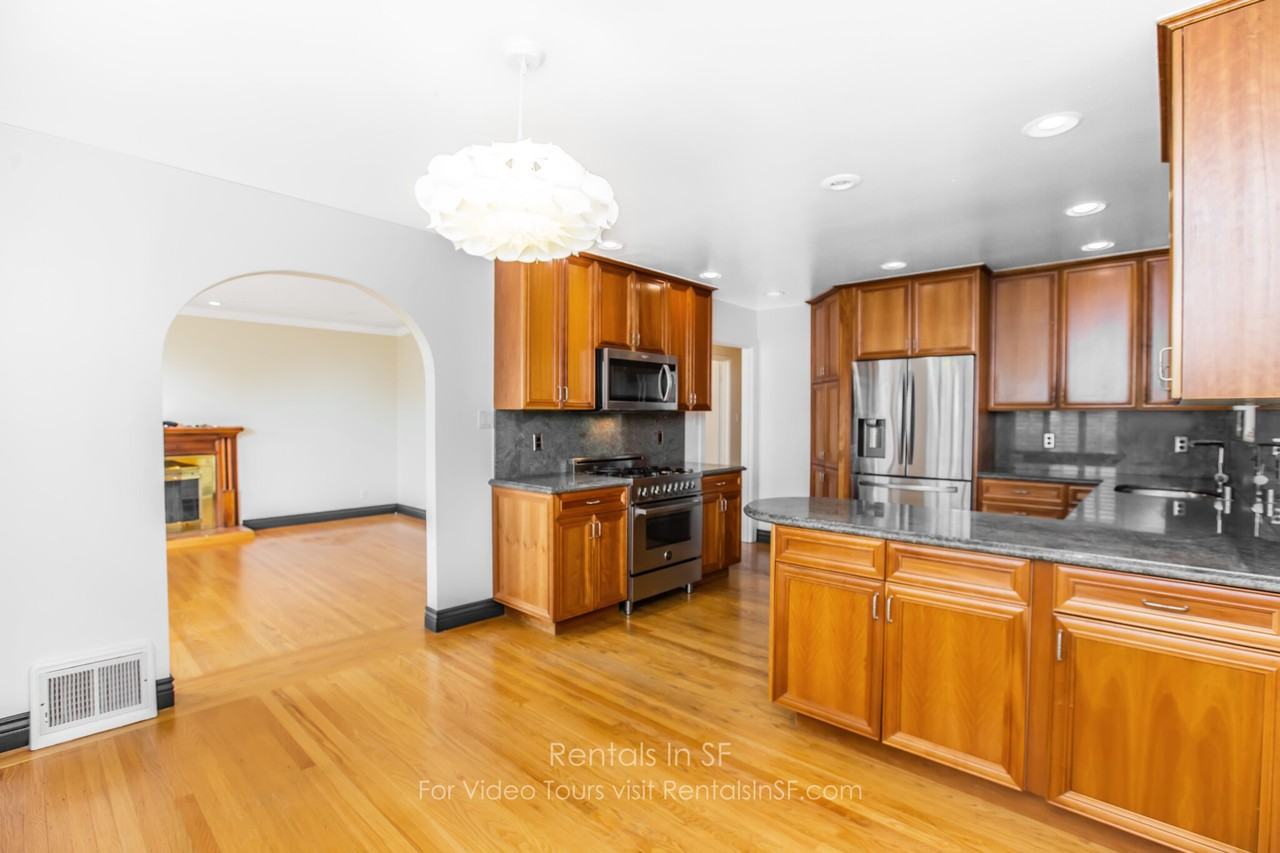 22 Mountview Ct - Photo 4 of 24