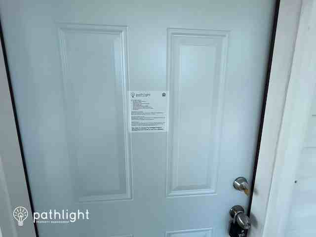 122 Welworth St - Photo 2 of 11