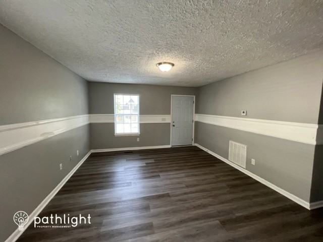 122 Welworth St - Photo 3 of 11