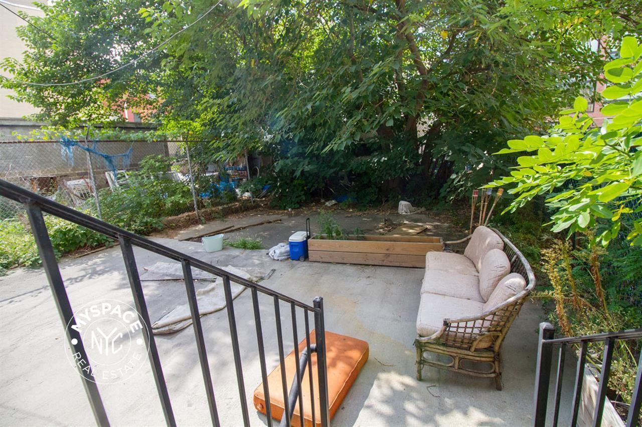 30 Claver Pl #1F - Photo 5 of 14