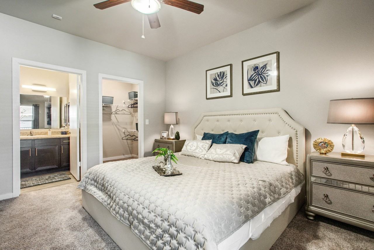 Urban Oaks at Conroe - Photo 7 of 35