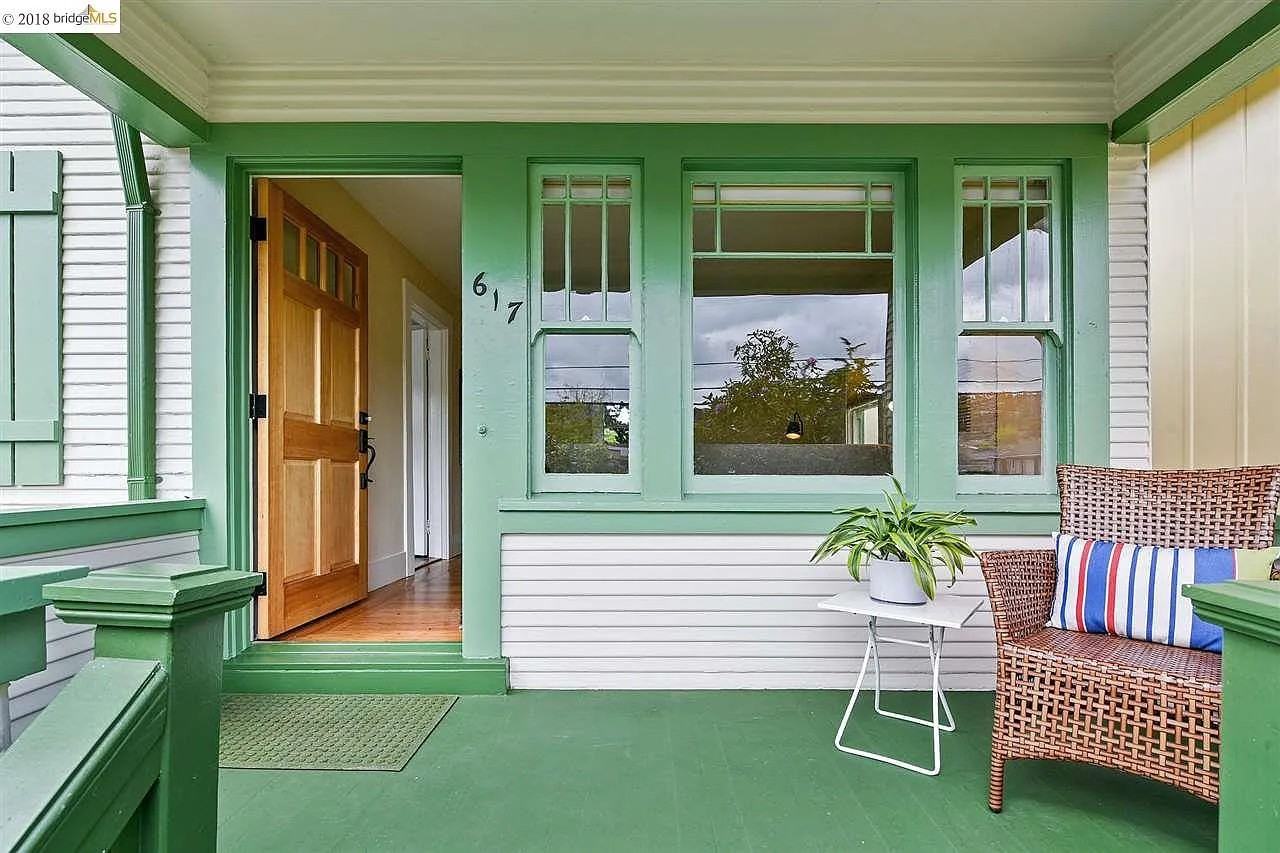 617 Everett St - Photo 3 of 50