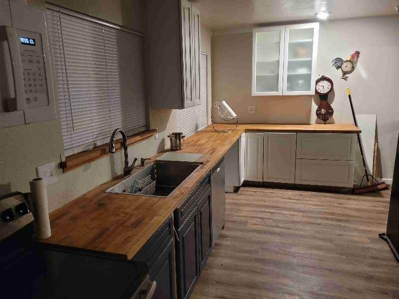 1789 Peterson Pond Ln - Photo 3 of 16